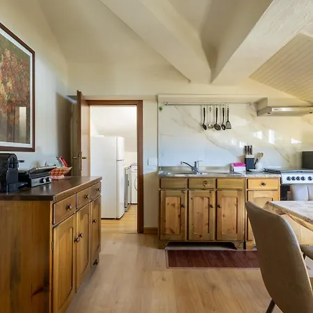 Lucia, Tremezzina Apartment *